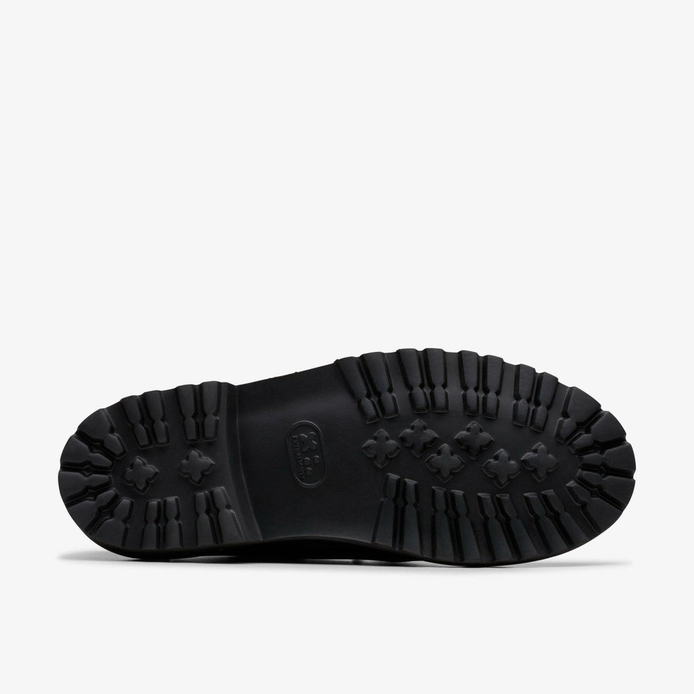 Berwick Seam Black Leather