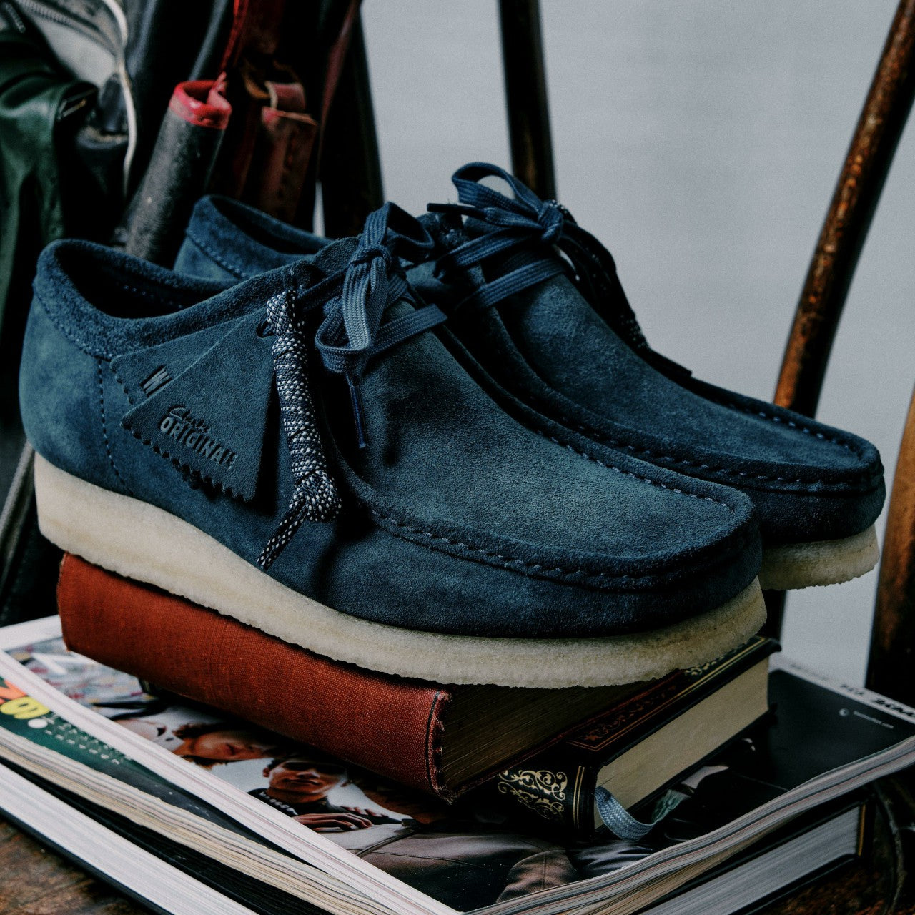 Wallabee Mid Blue Suede