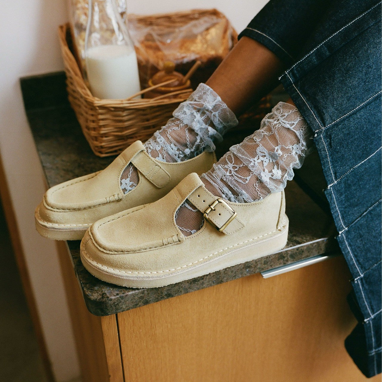 Nomad T Bar Maple Suede