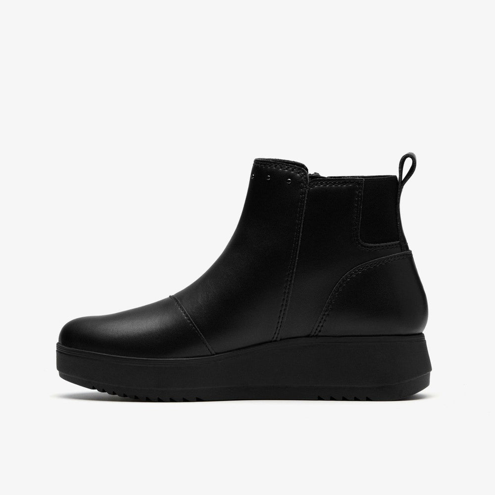 Zylah Willow Black Leather