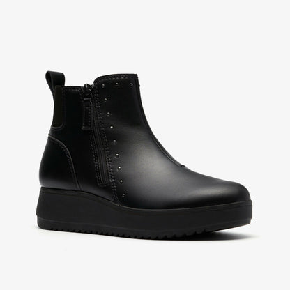 Zylah Willow Black Leather