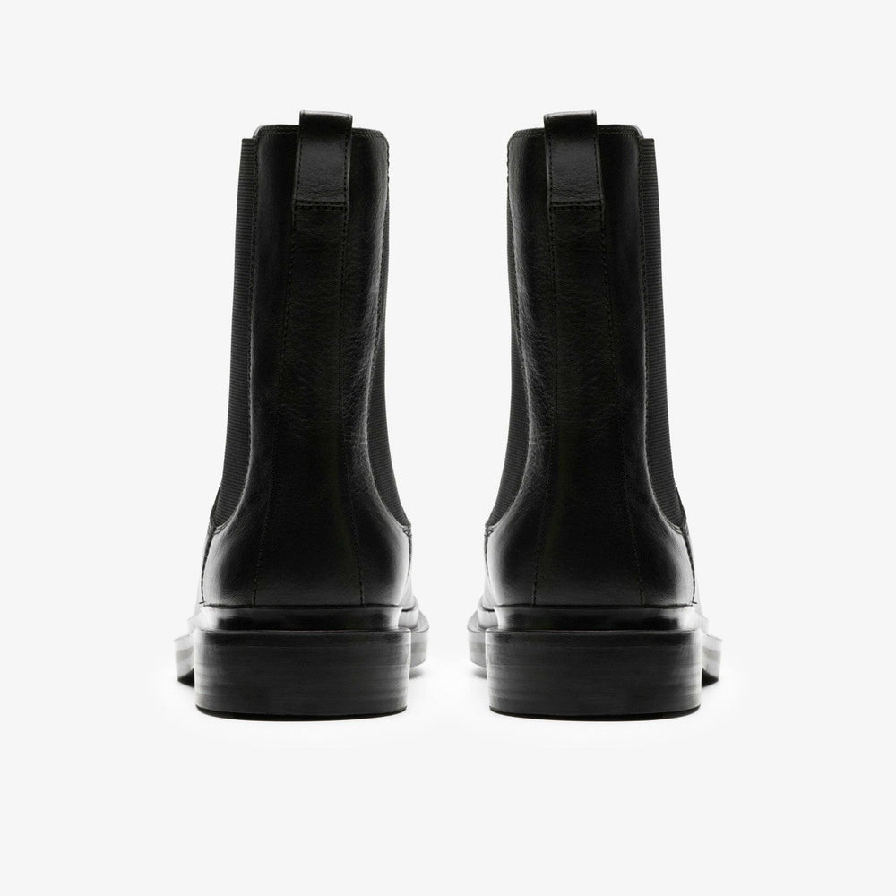 Previa Top Black Leather