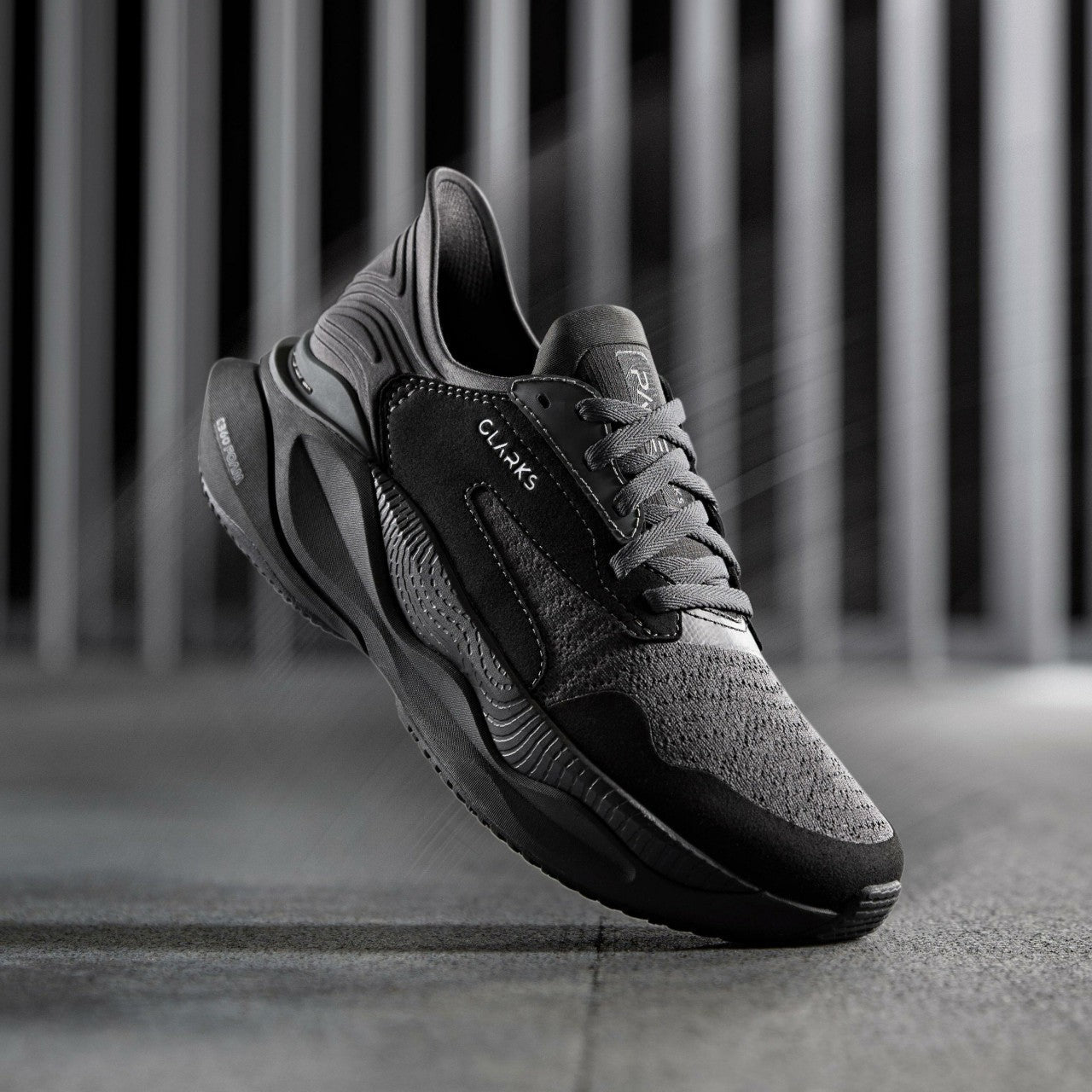 Clarks Pace Black