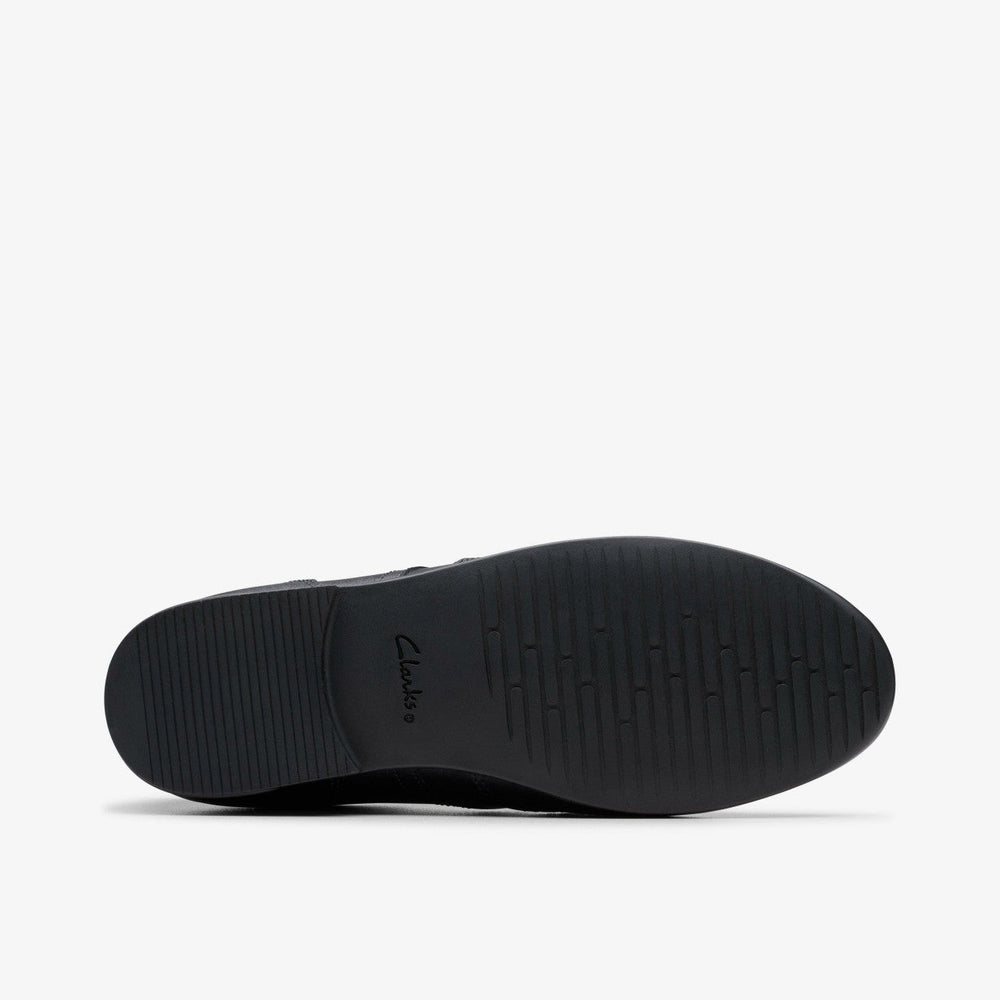 Finja Wing Youth Black Leather