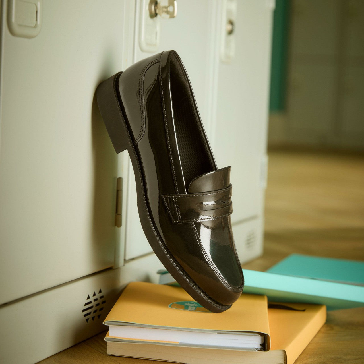 Tapa Edge Youth Black Patent