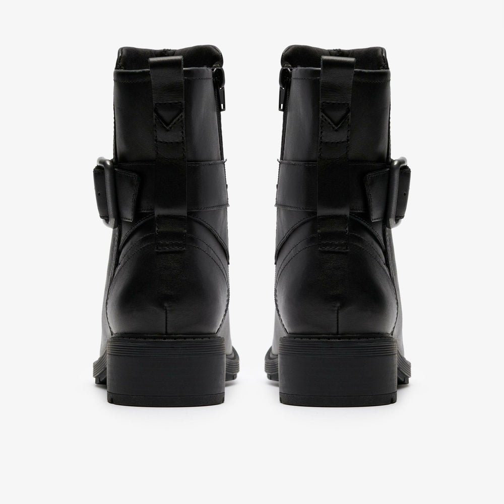 Hearth Buckle Black Leather