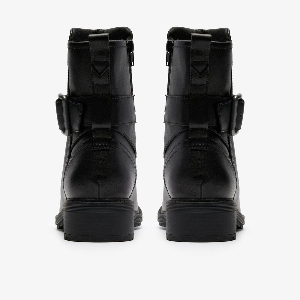 Hearth Buckle Black Leather