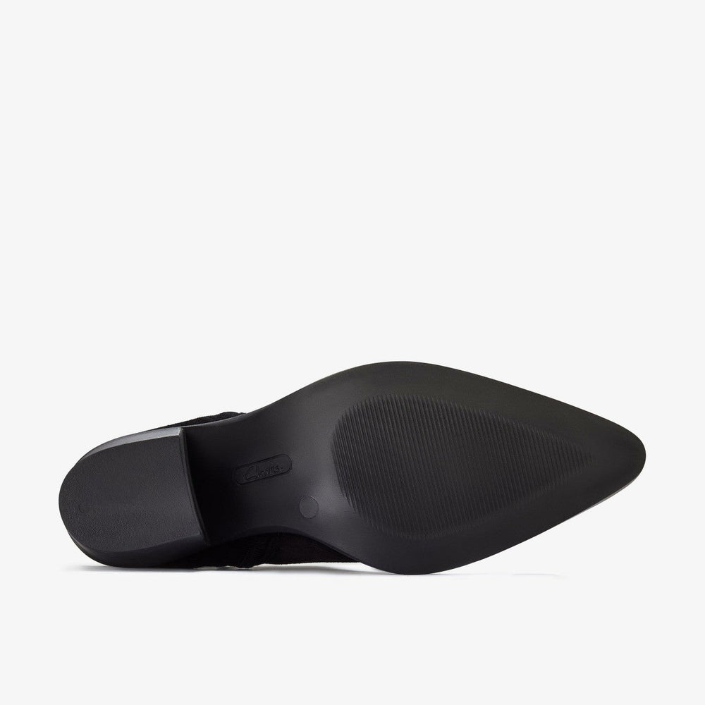 Jesse Zip Black Suede