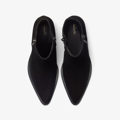 Jesse Zip Black Suede