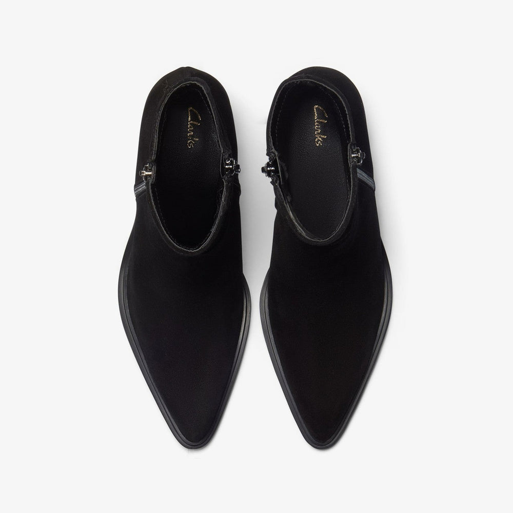 Jesse Zip Black Suede